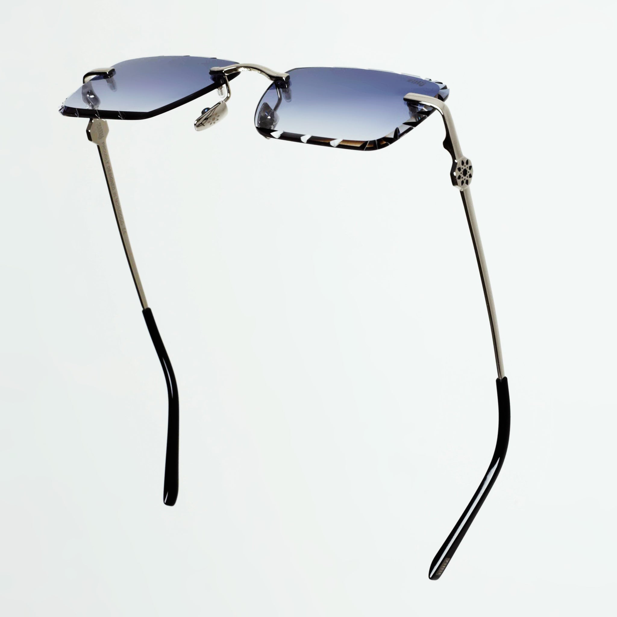 Zillij luxury sunglasses Qandil worn